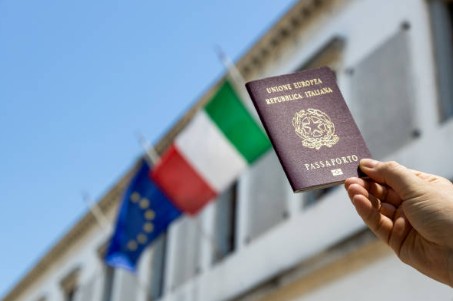 Cittadinanza italiana e pericolosità sociale: limiti al diniego fondato sul picchettaggio