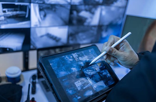 Controlli difensivi e privacy dei lavoratori: i limiti della videosorveglianza secondo la Corte d’Appello di Roma